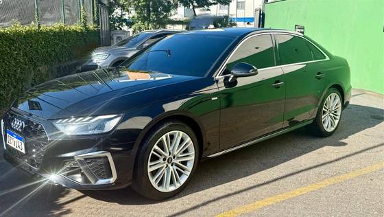 AUDI A4 2.0 TFSI MHEV S LINE S TRONIC